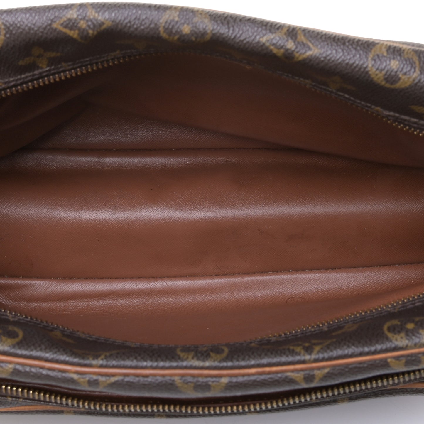 Monogram Nil 35