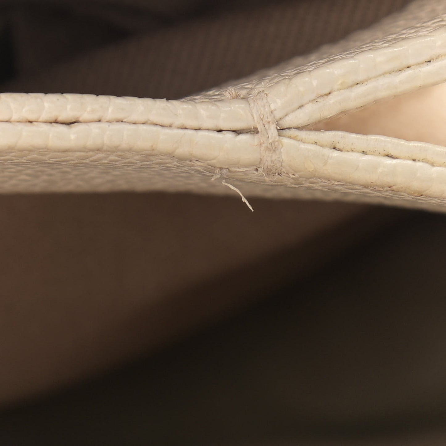 Caviar Quilted Medium Simply CC Flap White