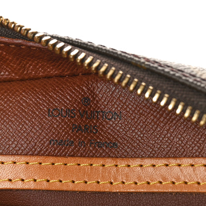 Louis Vuitton Monogram Blois 6 of 8