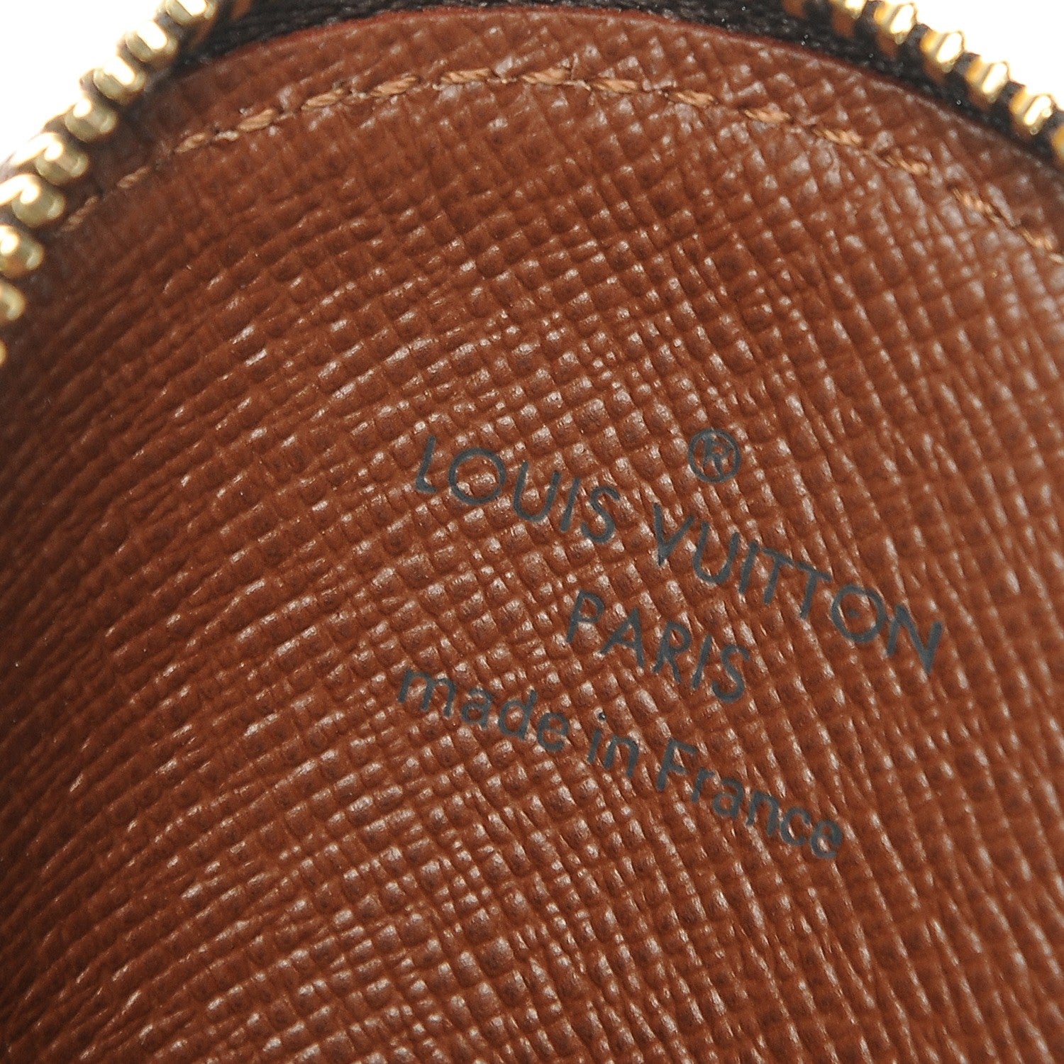 Louis Vuitton Monogram Round Coin Purse 6 of 8