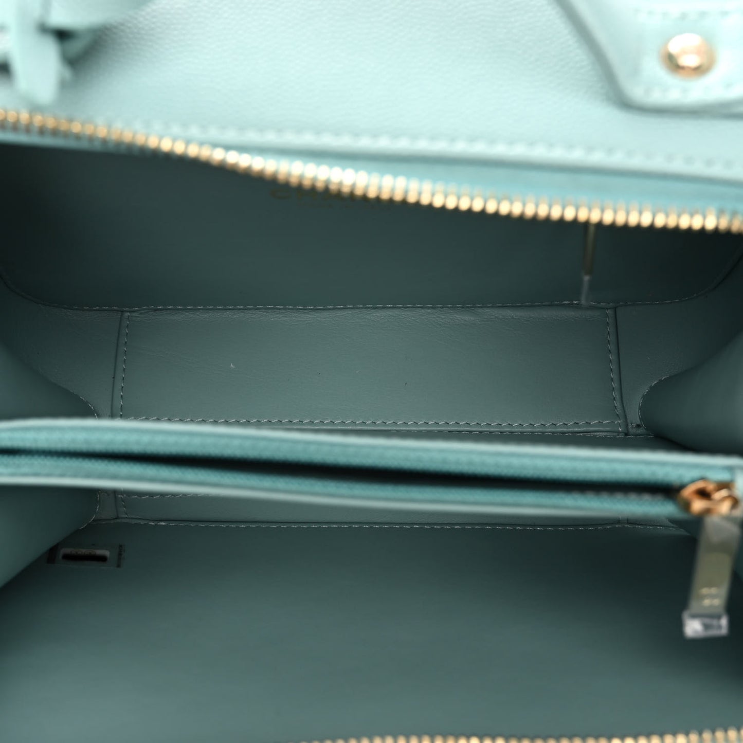 Caviar Quilted Medium CC Filigree Vanity Case Light Blue