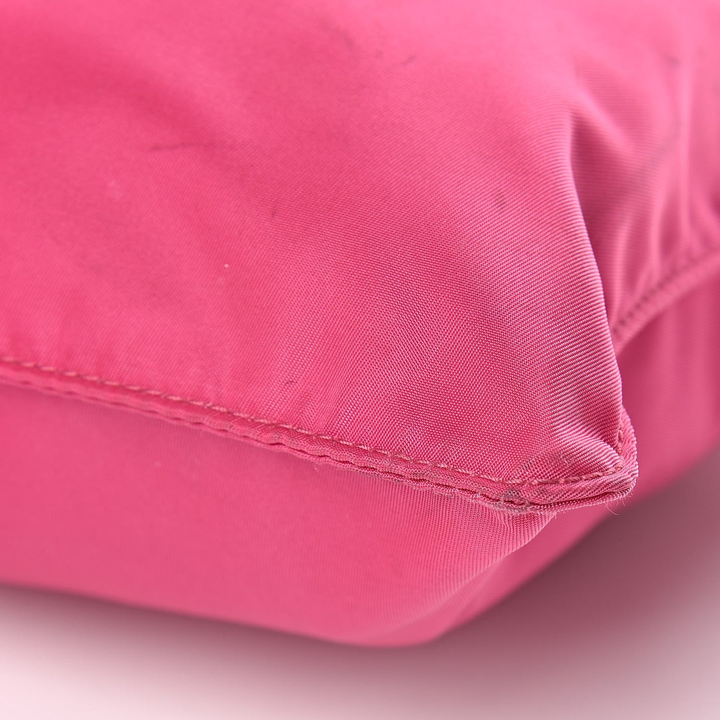 Nylon Vela Flat Messenger Bag Fuxia