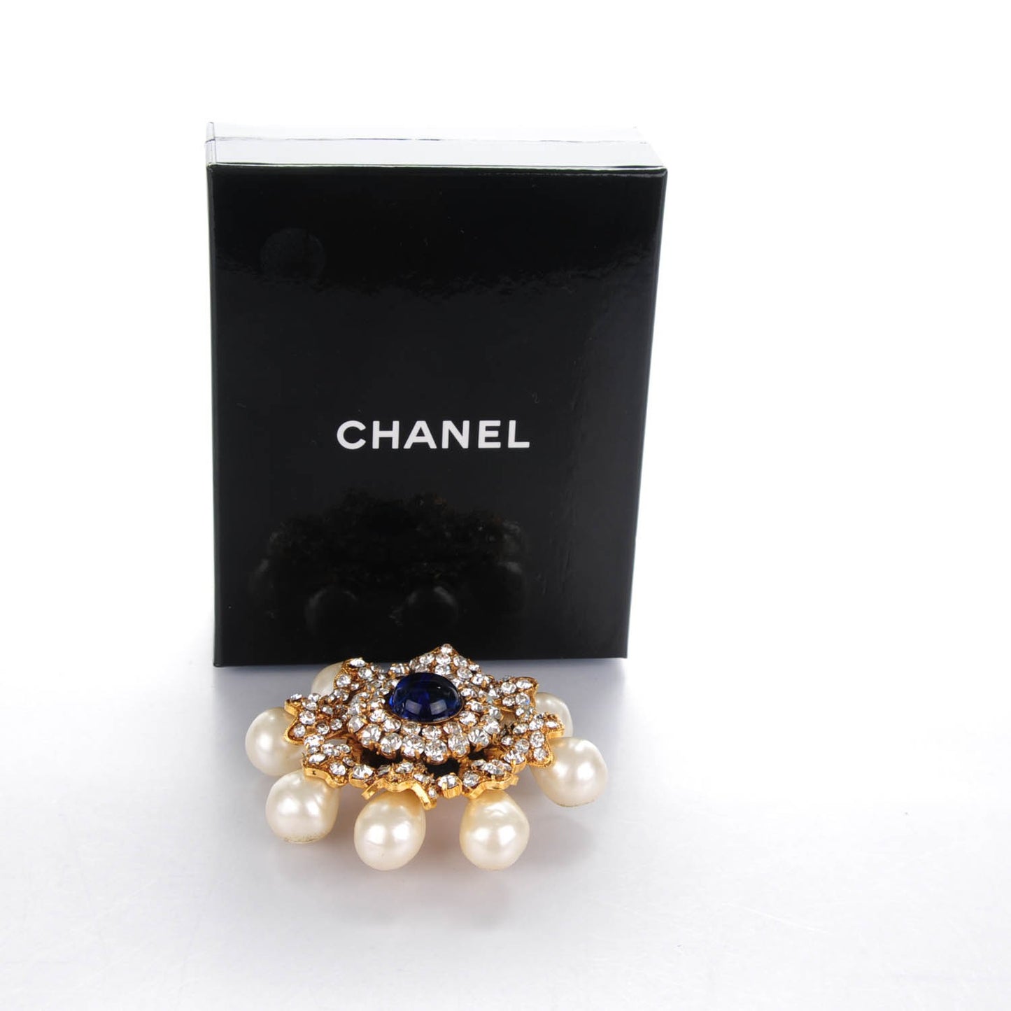 Crystal Pearl Gripoix Brooch Gold