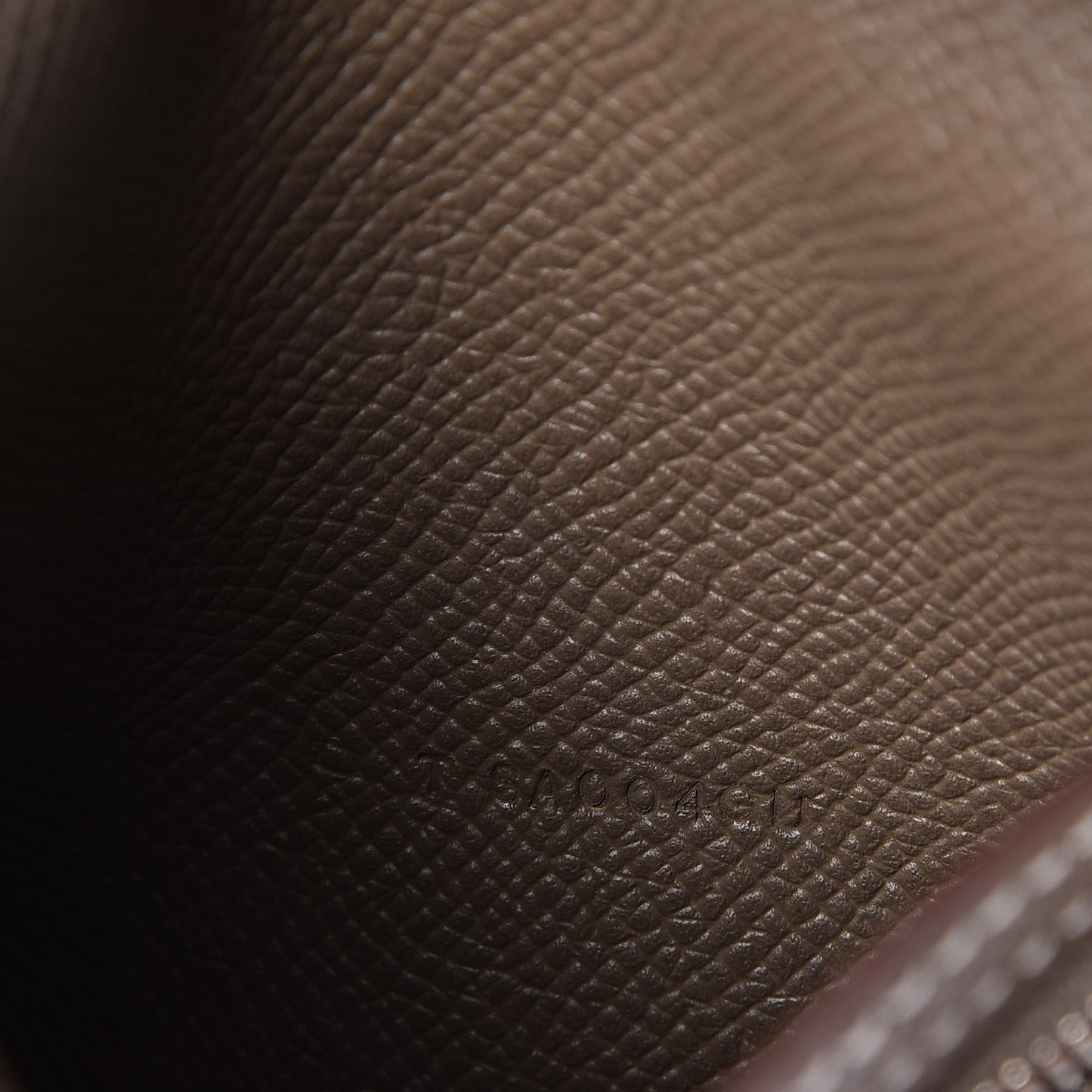 Epsom Bearn Compact Wallet Etoupe
