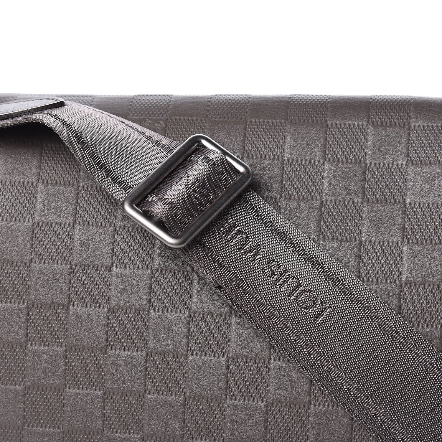 Louis Vuitton Damier Infini District MM Granit 9 of 9