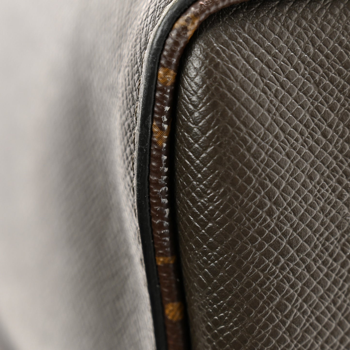 Taiga Monogram Keepall Bandouliere 50 Khaki