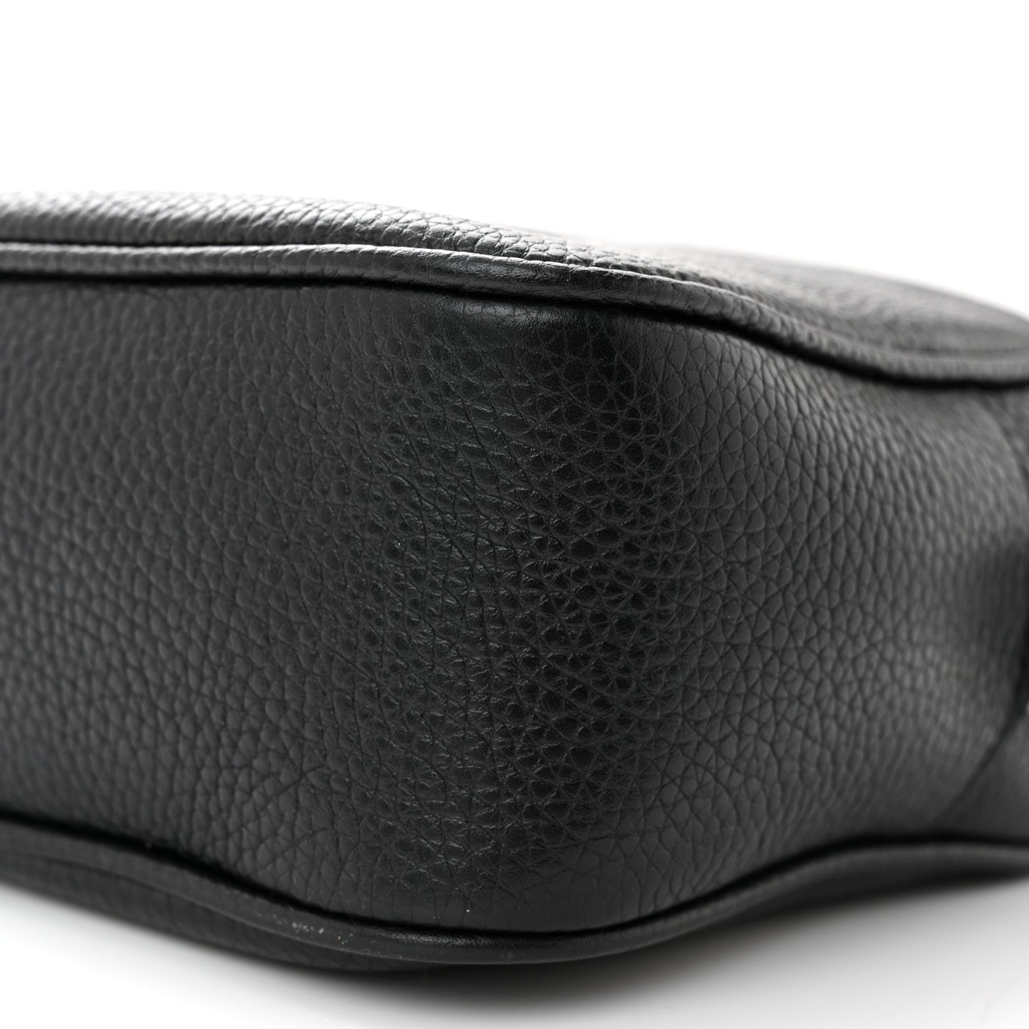 Gucci Pebbled Calfskin Small Soho Disco Bag Black 9 of 9