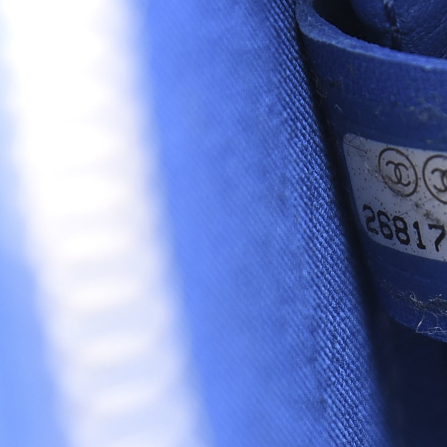 Patent Round As Earth Evening Bag Blue