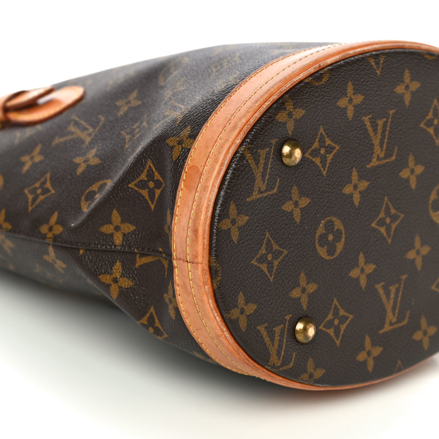 Monogram Petit Bucket 23