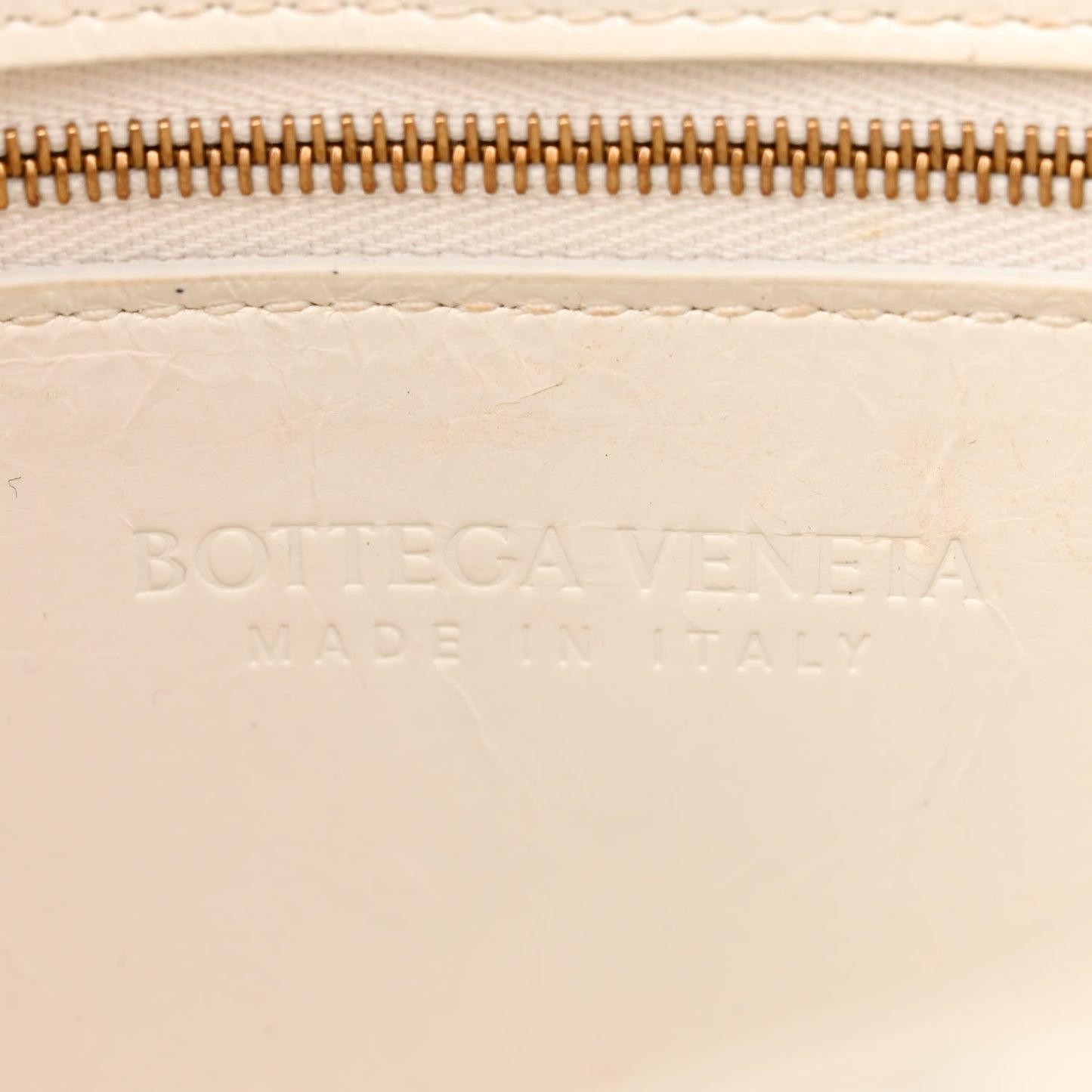 Calfskin Intreccio Plisse Cassette Crossbody Bag White