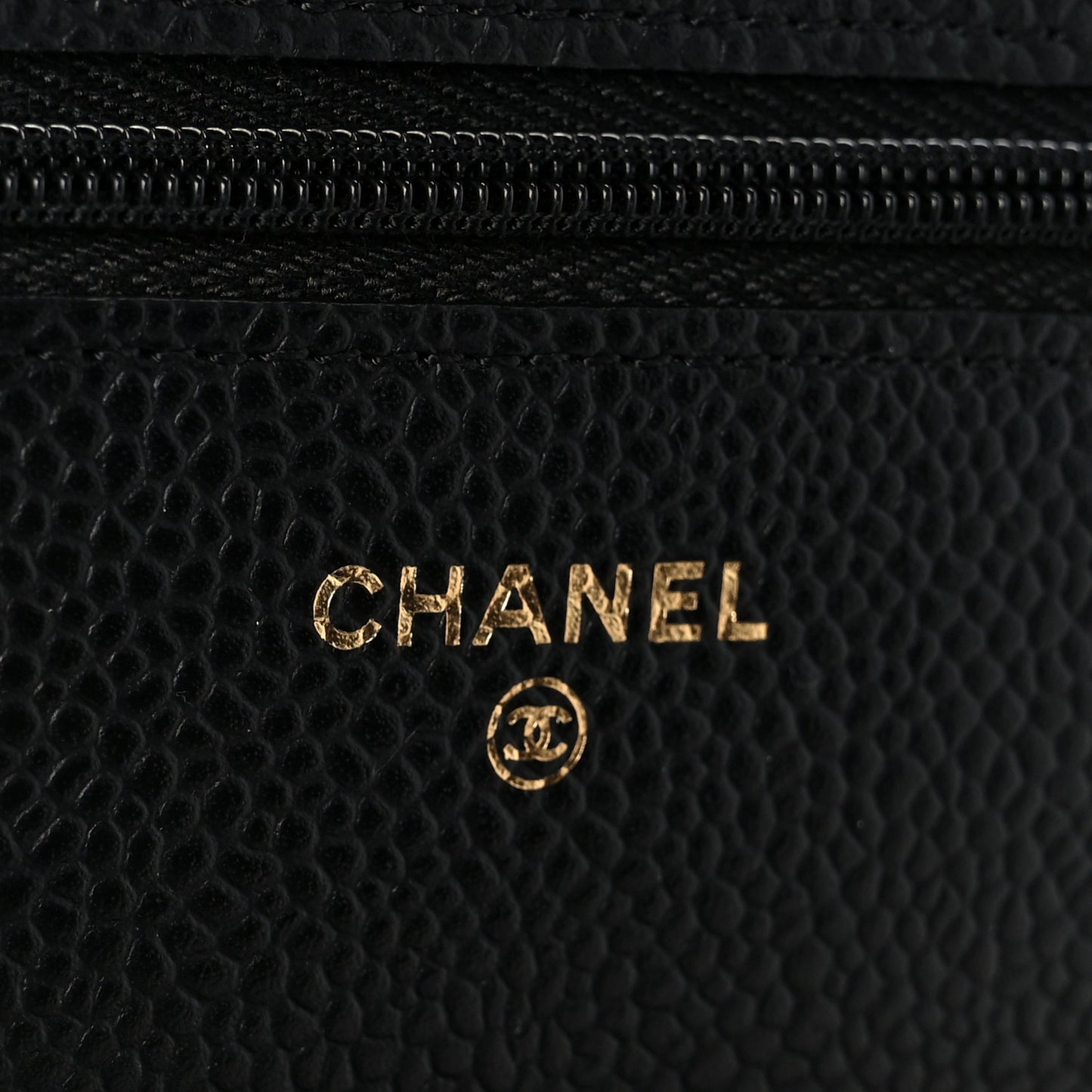 Caviar Quilted Wallet on Chain WOC Black