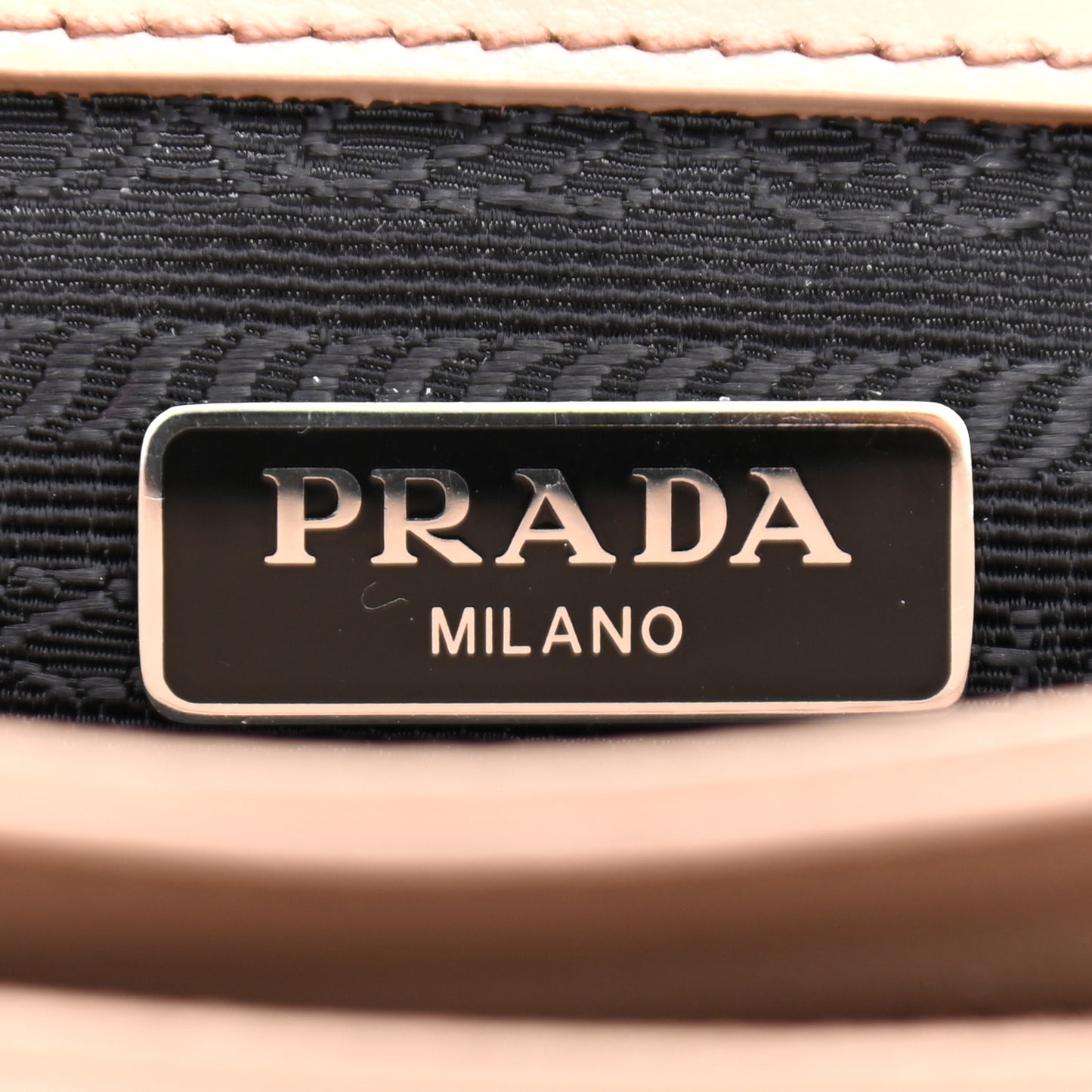 Saffiano Soft Calfskin Chain Crossbody Bag Cipria
