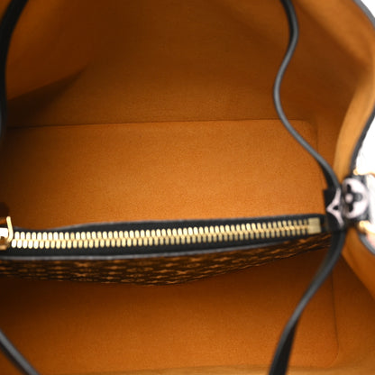 Louis Vuitton Monogram Giant Jungle NeoNoe Caramel 5 of 9