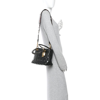 Christian Dior Crinkled Patent Cannage Medium Bohemian Lady Dior Black 2 of 10