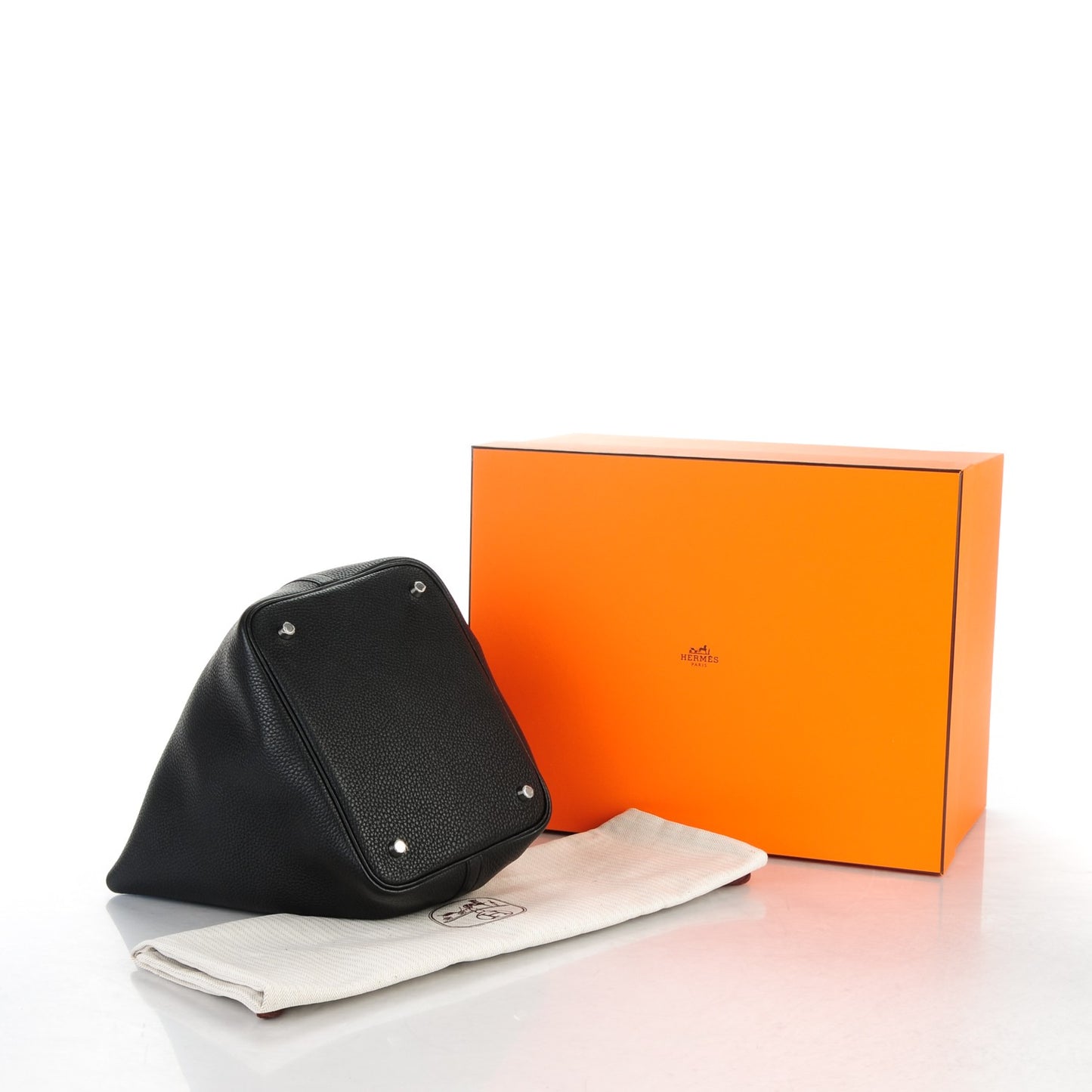 Taurillon Clemence Picotin Lock 22 MM Black