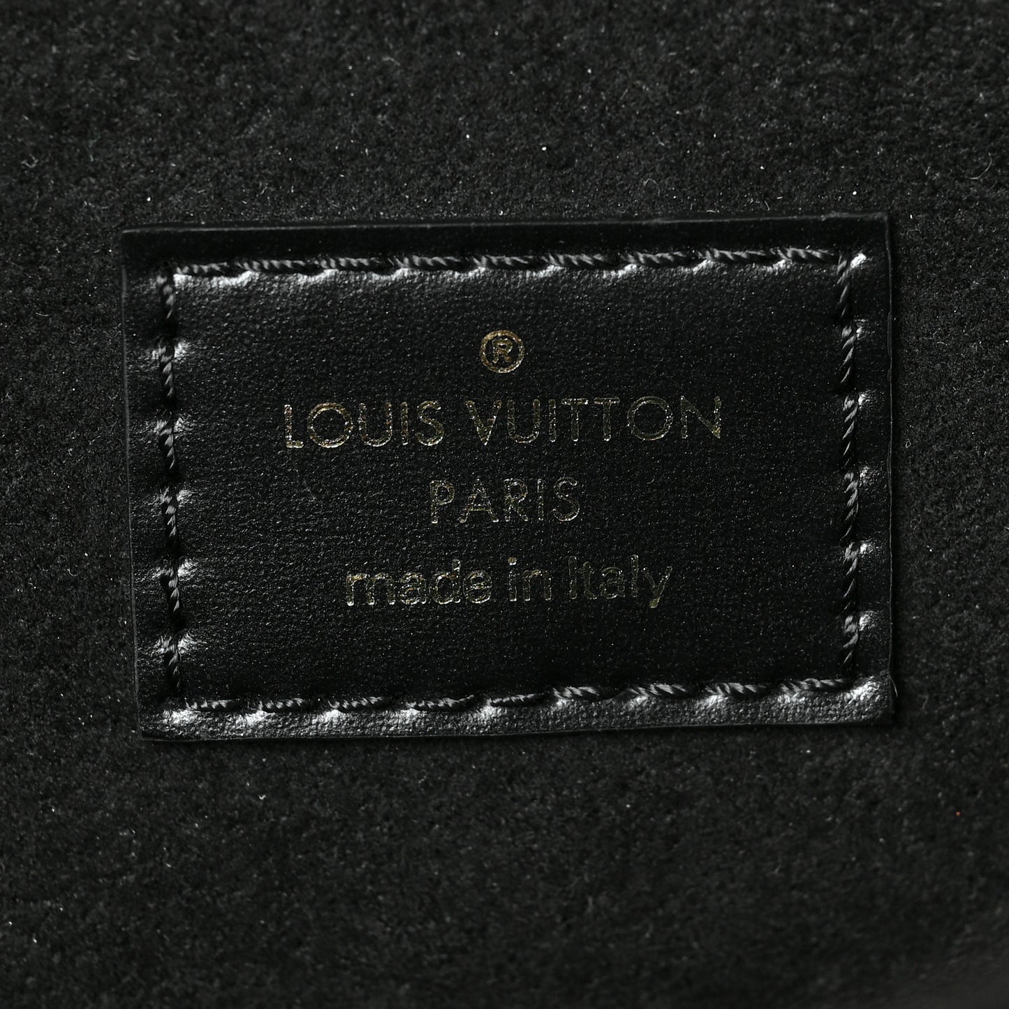 Reverse Monogram Pochette Metis