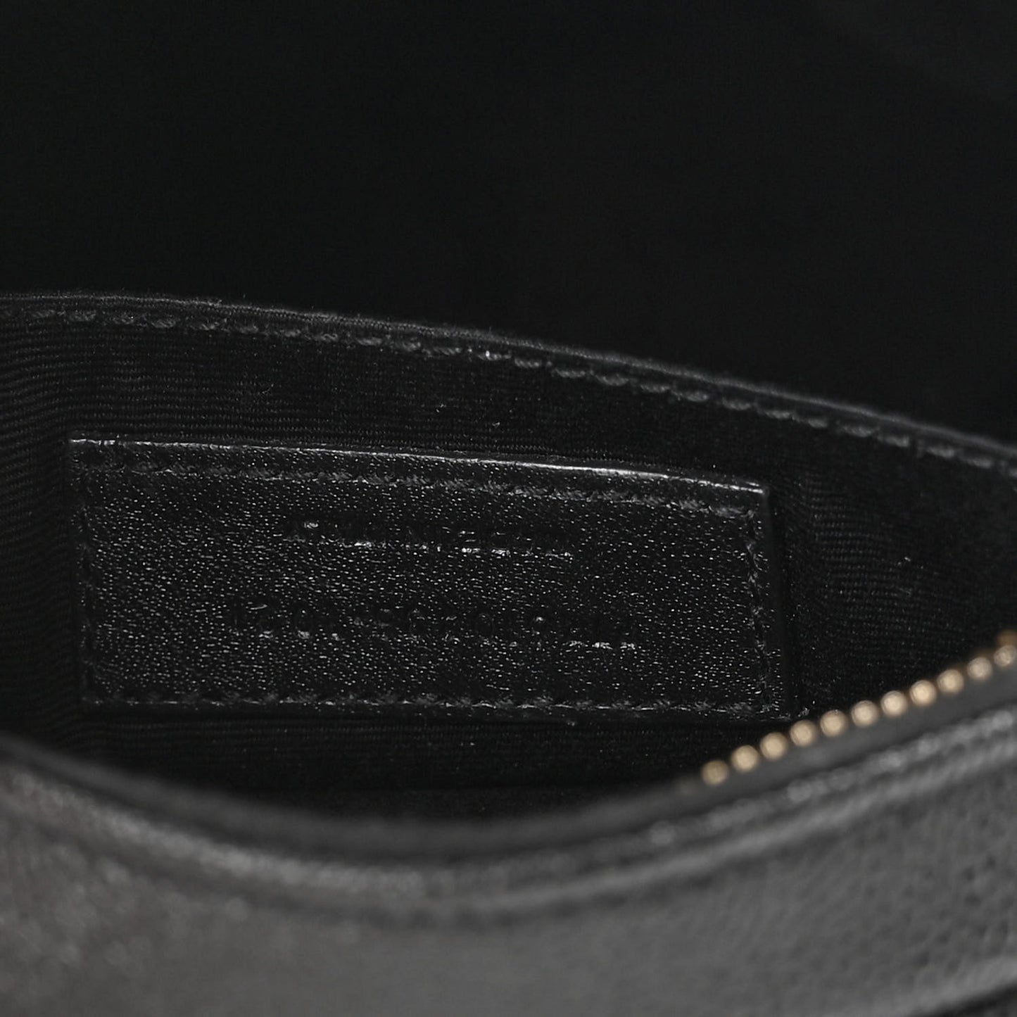 Grain De Poudre Matelasse Chevron Quilted Round Vinyle Camera Bag Black