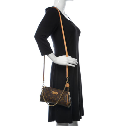 Louis Vuitton Monogram Eva Clutch 2 of 9