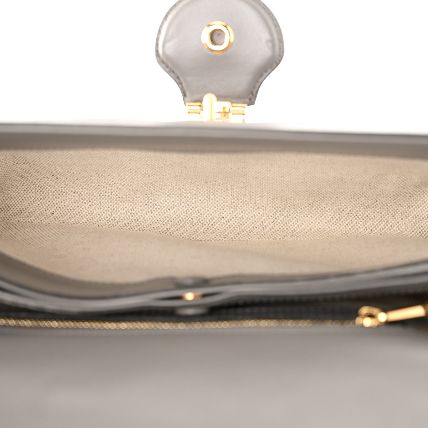 Calfskin GG Matelasse Small Flap Shoulder Bag Dusty Grey Natural
