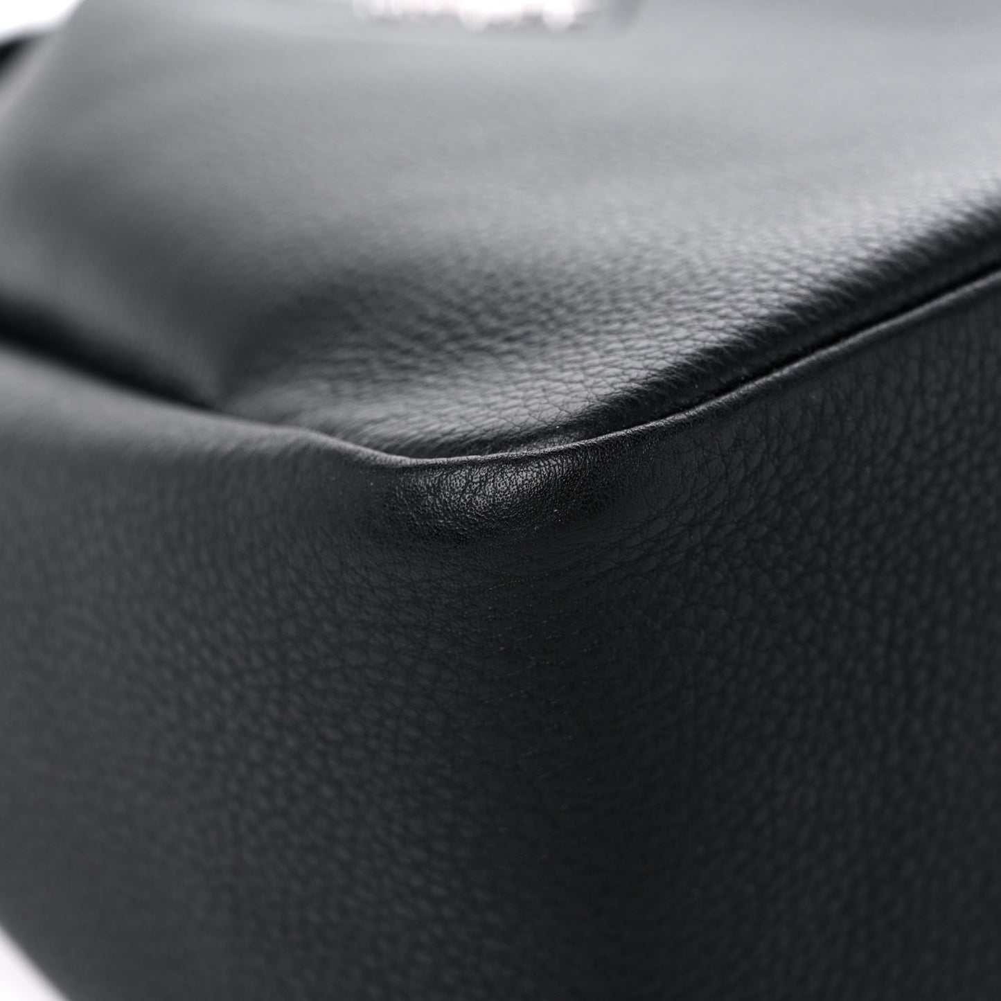 Vitello Daino Soft Medium Dynamique Tote Black