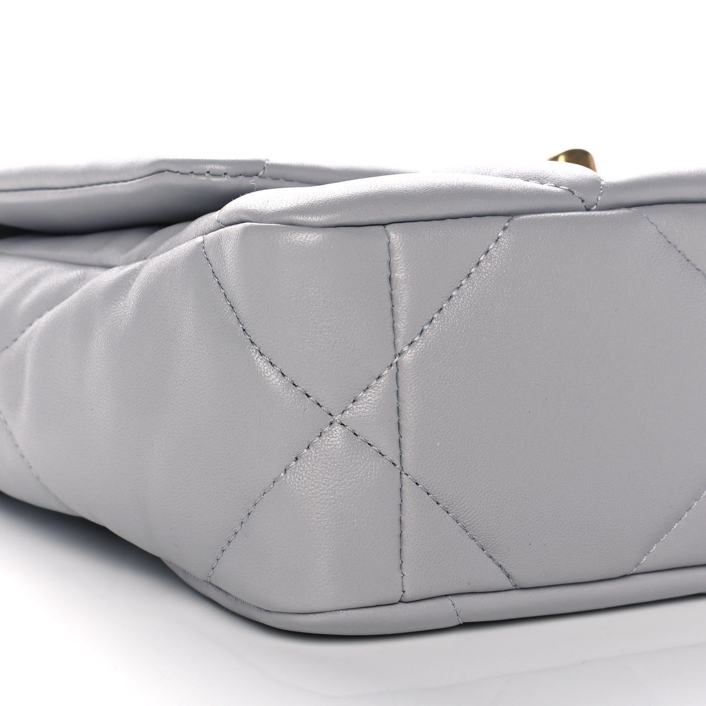 Lambskin Quilted Medium Chanel 19 Flap Grey