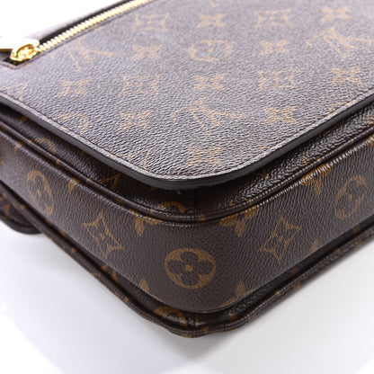 Louis Vuitton Monogram Pochette Metis 7 of 12