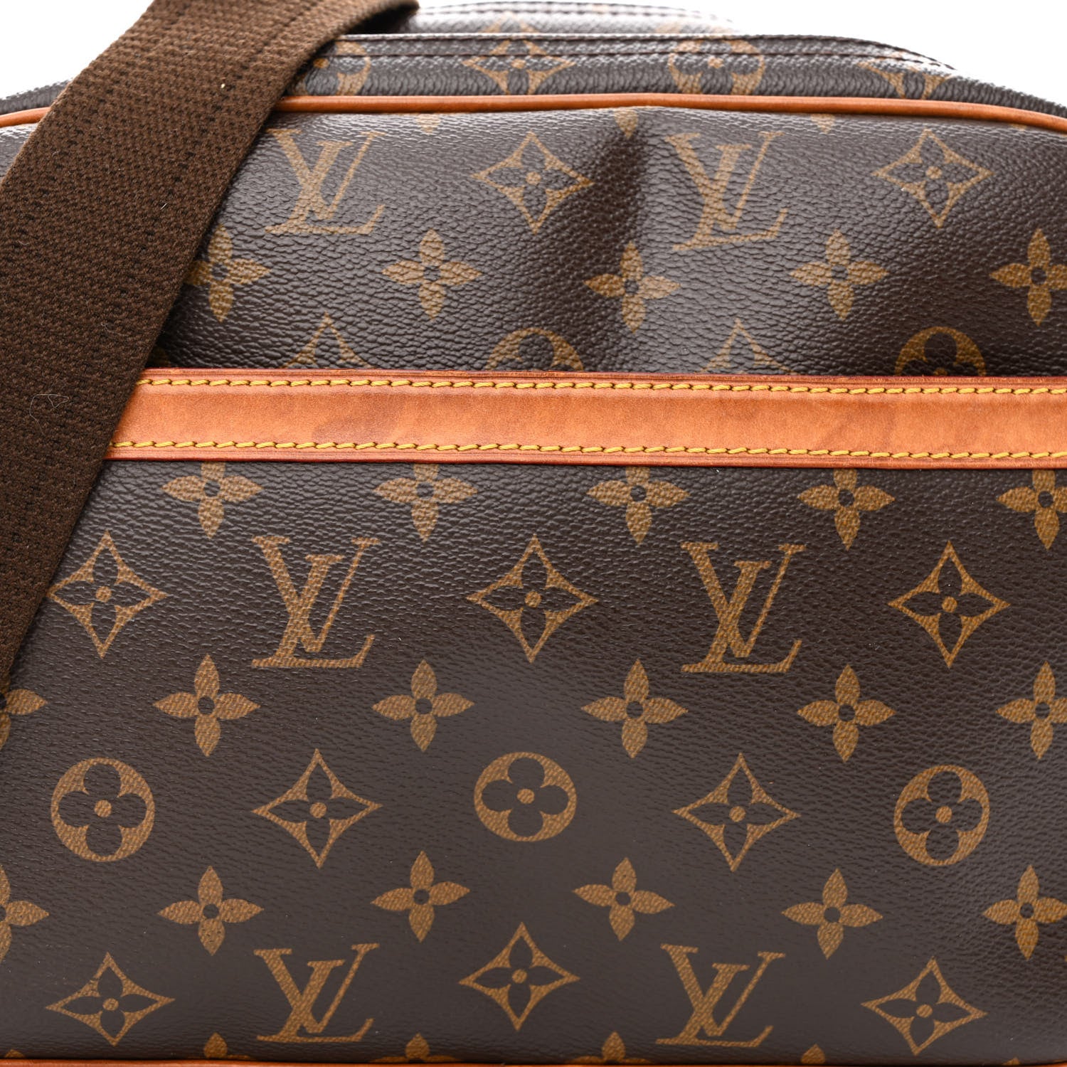 Louis Vuitton Monogram Reporter PM 9 of 13