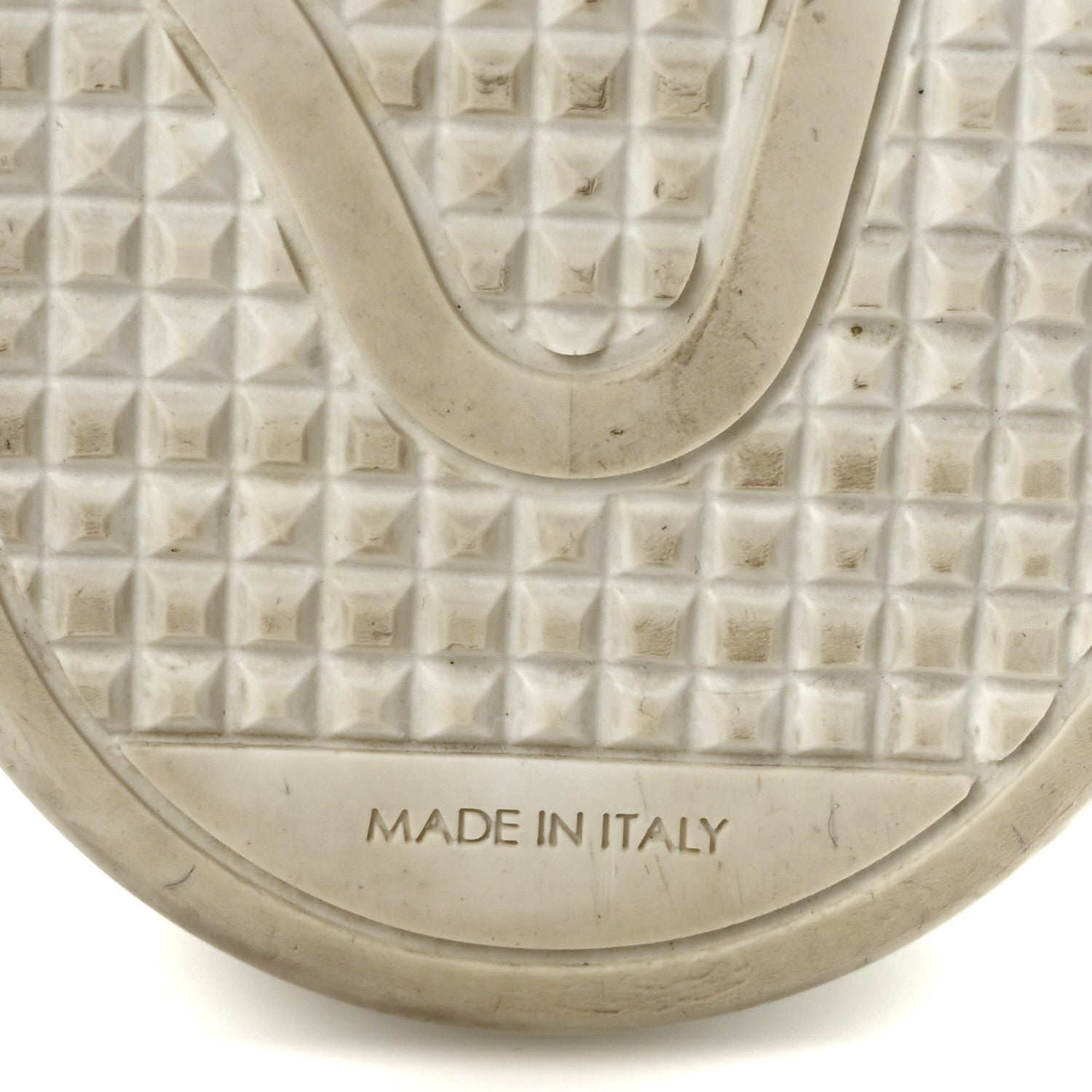 Louis Vuitton Calfskin Monogram Embossed Front Row Sneakers 40 White 8 of 10