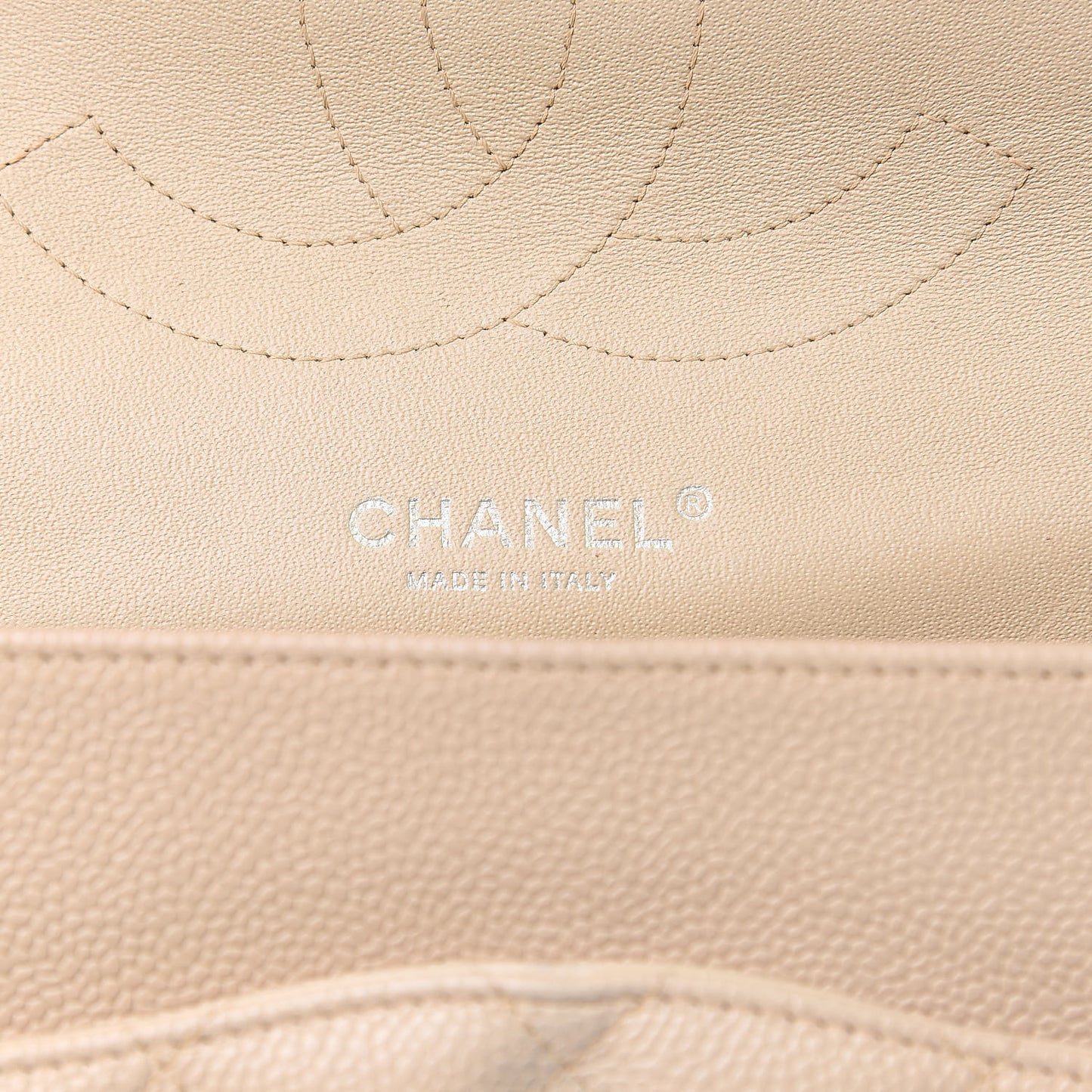 Caviar Quilted Jumbo Double Flap Beige Clair