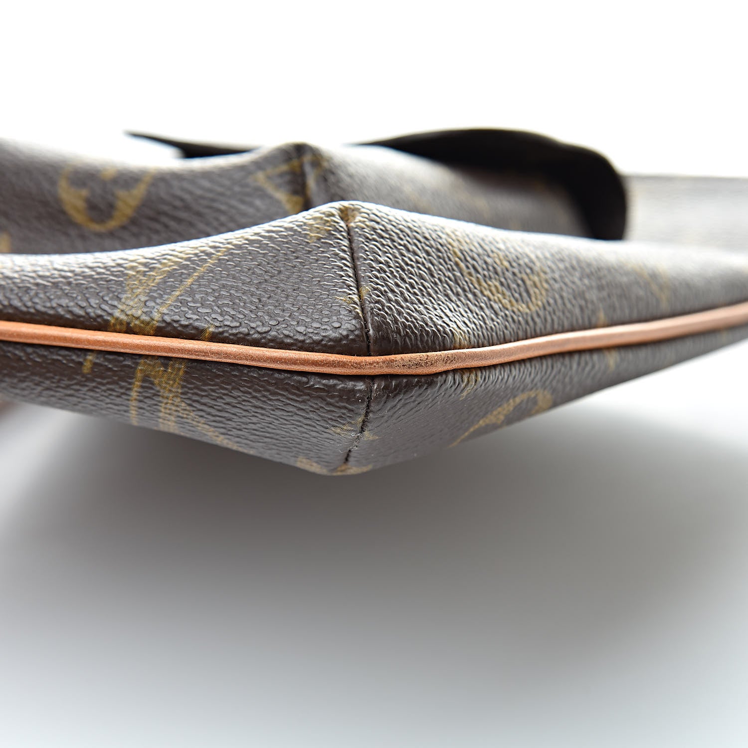 Louis Vuitton Monogram Partition Wristlet 8 of 9