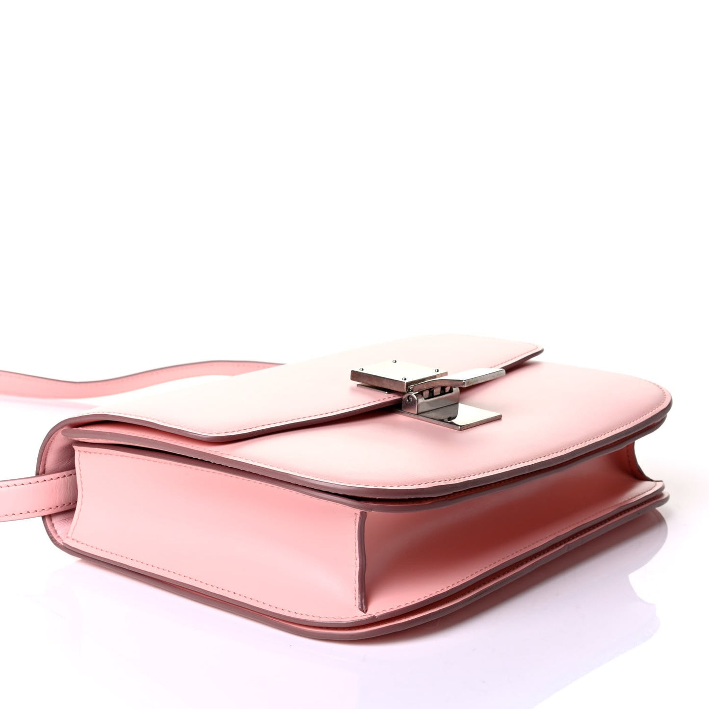 Smooth Calfskin Medium Classic Box Flap Bag Pink