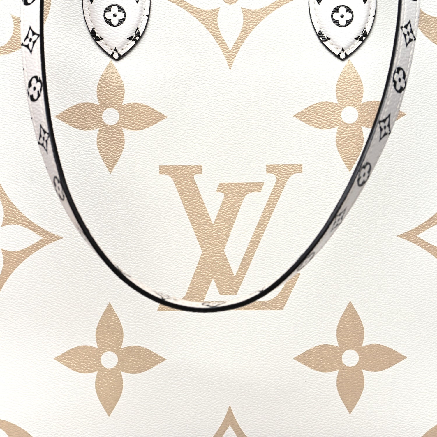 Louis Vuitton Monogram Giant Onthego GM Kaki Beige 7 of 11
