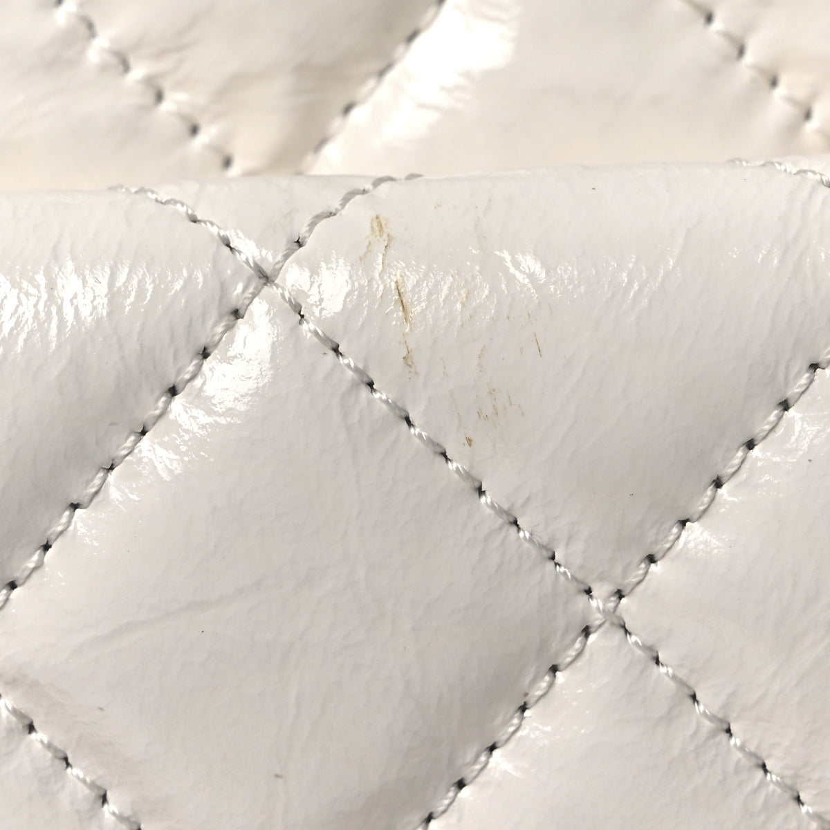 Shiny Crumpled Calfskin Quilted Wavy CC Hobo  White