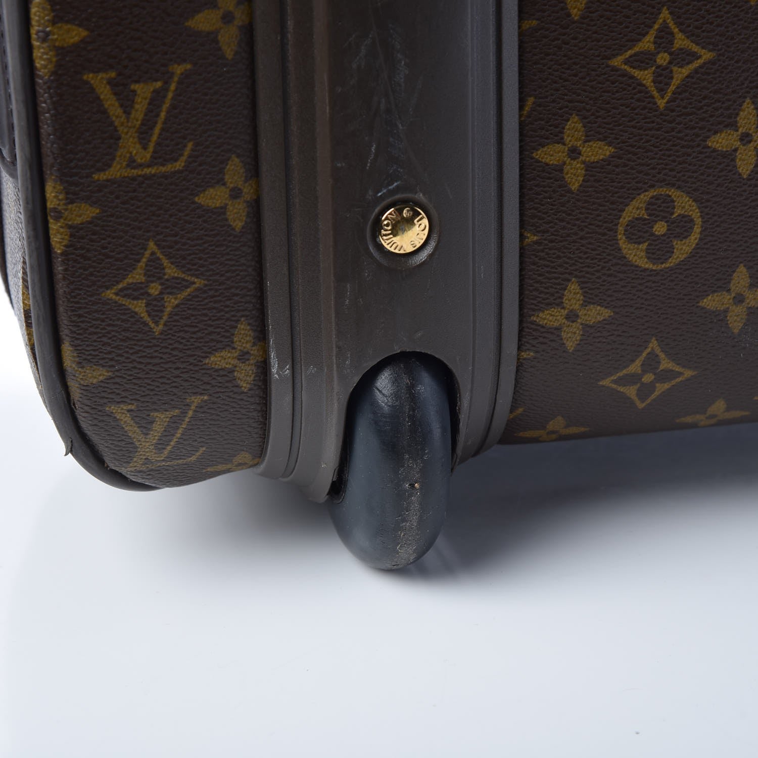 Louis Vuitton Monogram Pegase 60 15 of 27