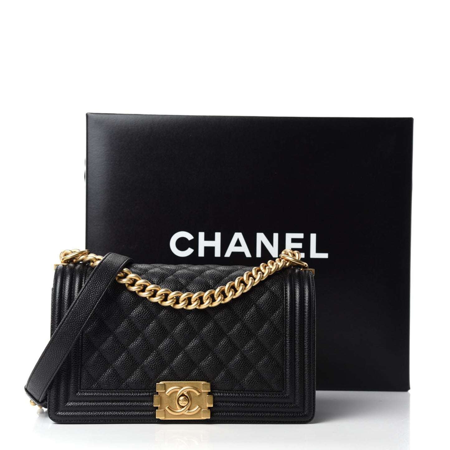 Caviar Quilted Medium Boy Flap Black