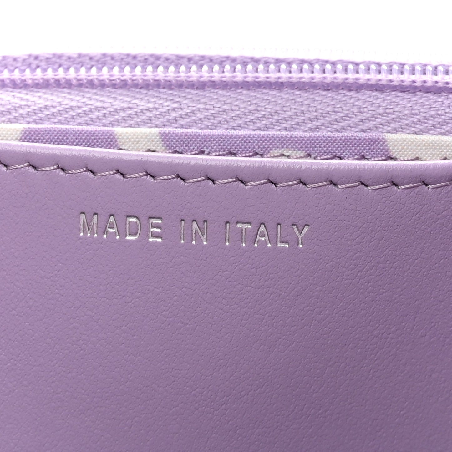 Caviar Quilted CC Logo Wallet on Chain WOC Purple