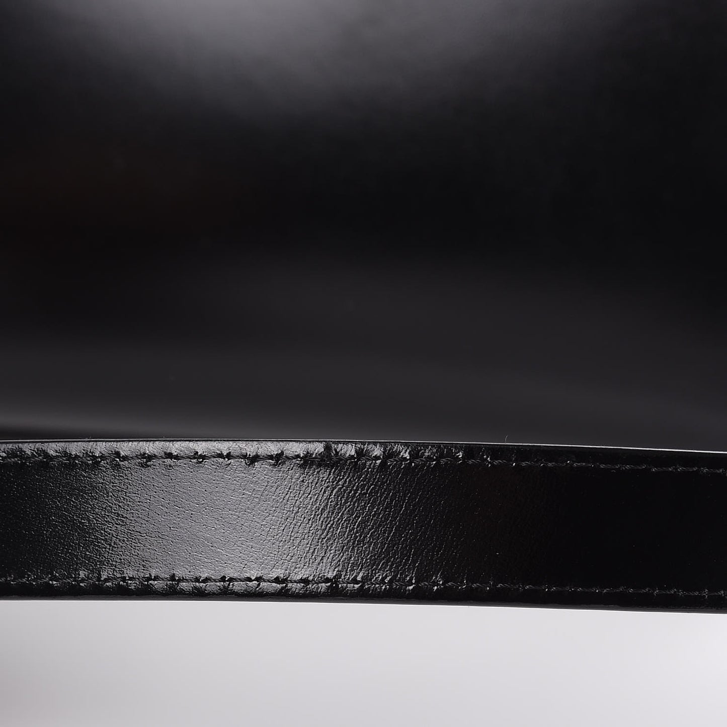 Shiny Lord Calfskin Mini Antigona Black