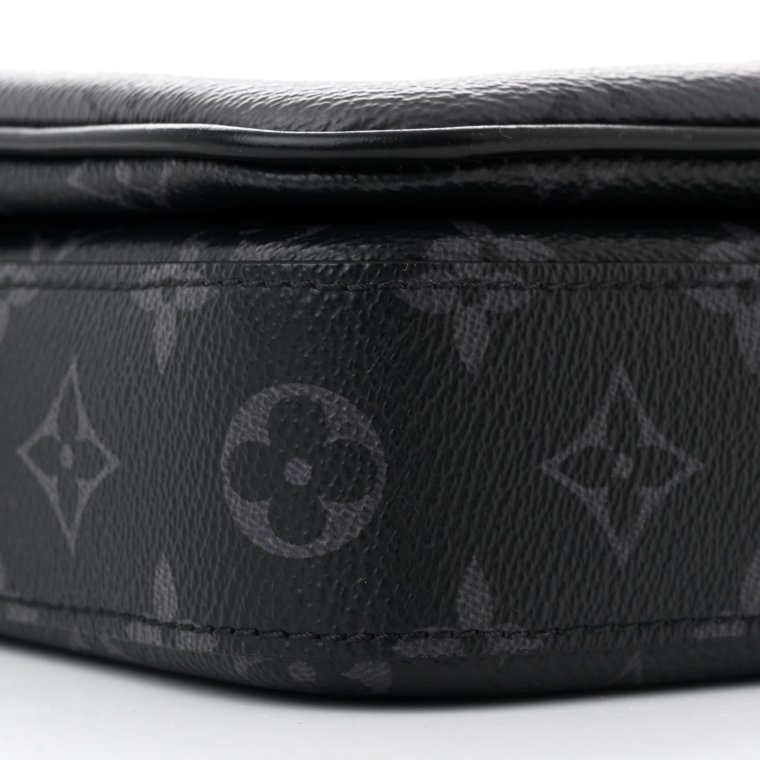 Louis Vuitton Reverse Monogram Eclipse Trio Messenger 8 of 9