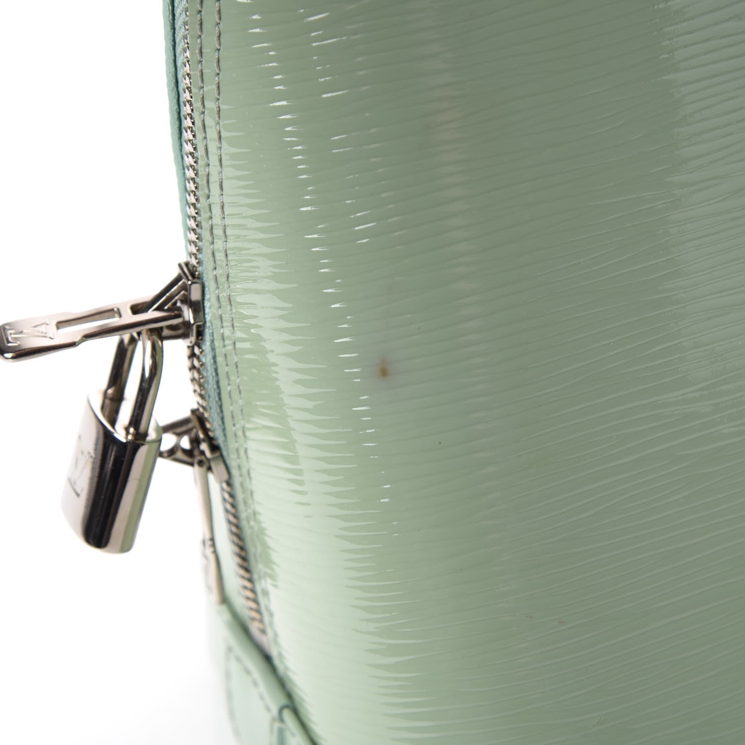 Louis Vuitton Electric Epi Alma PM Amande 13 of 20