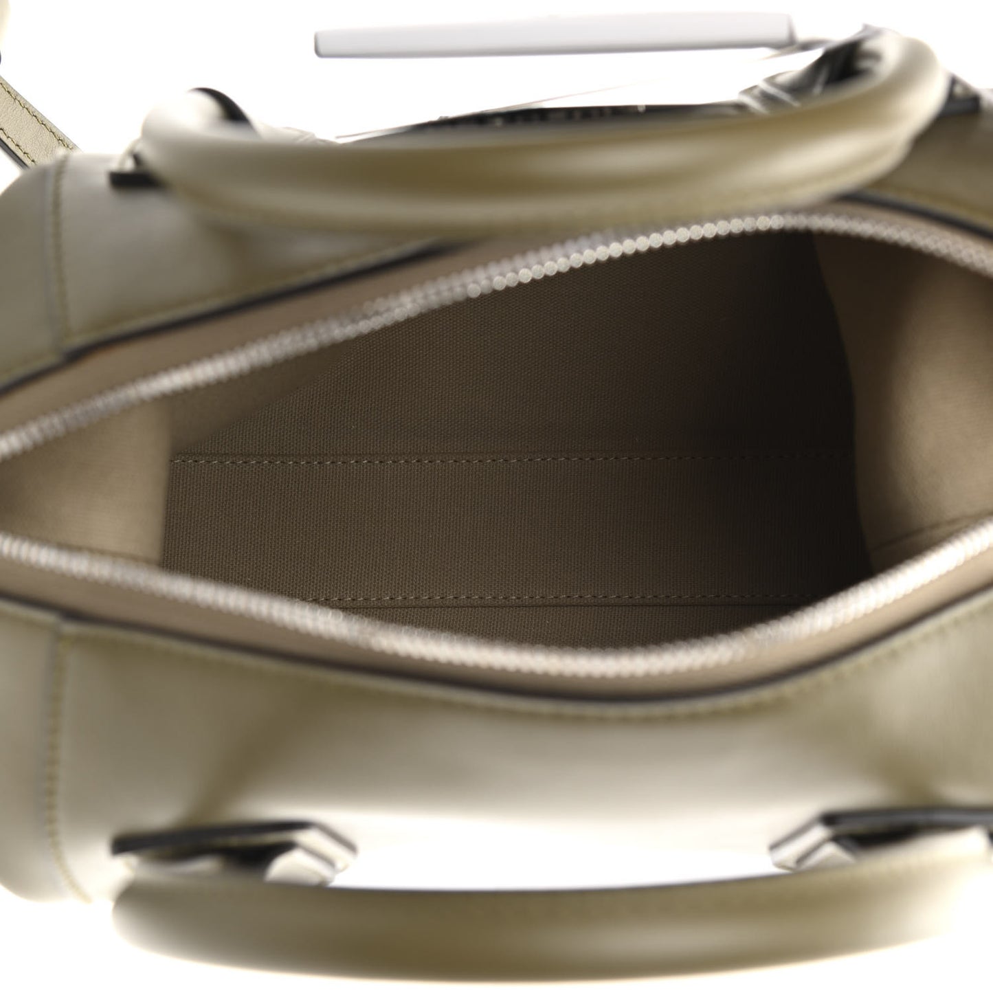 Soft Calfskin Medium Soft Antigona Dark Khaki