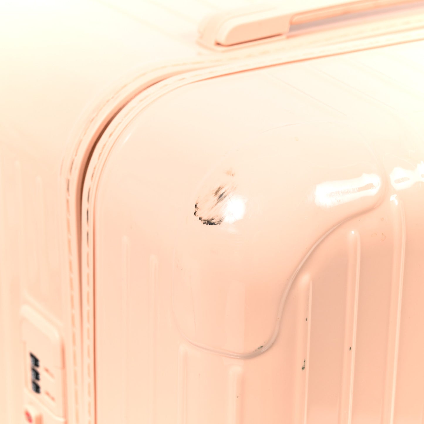 Gloss Polycarbonate Essential Trunk Petal Pink