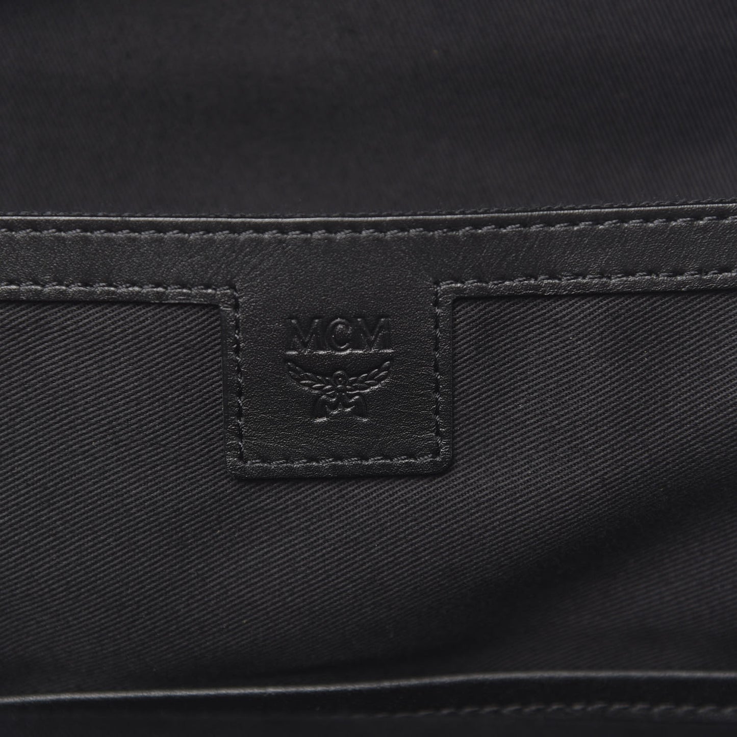 Gradation Visetos Medium Backpack Black Gold