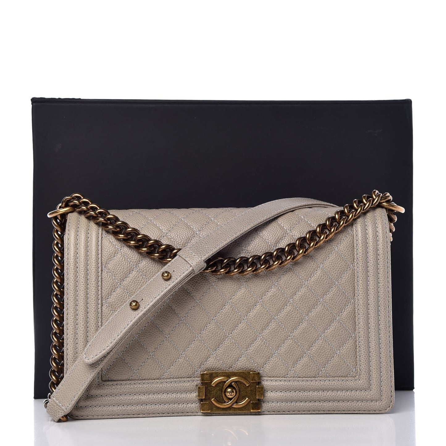 Caviar Quilted New Medium Boy Flap Light Grey