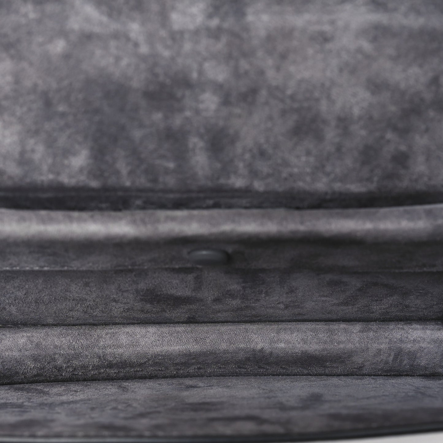 Calfskin Medium Insignia Flap Grey