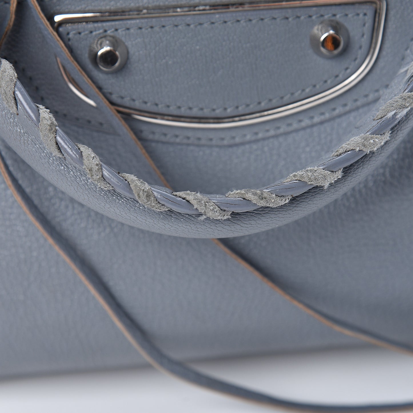 Chevre Silver Metallic Edge Hardware City Bleu Acier