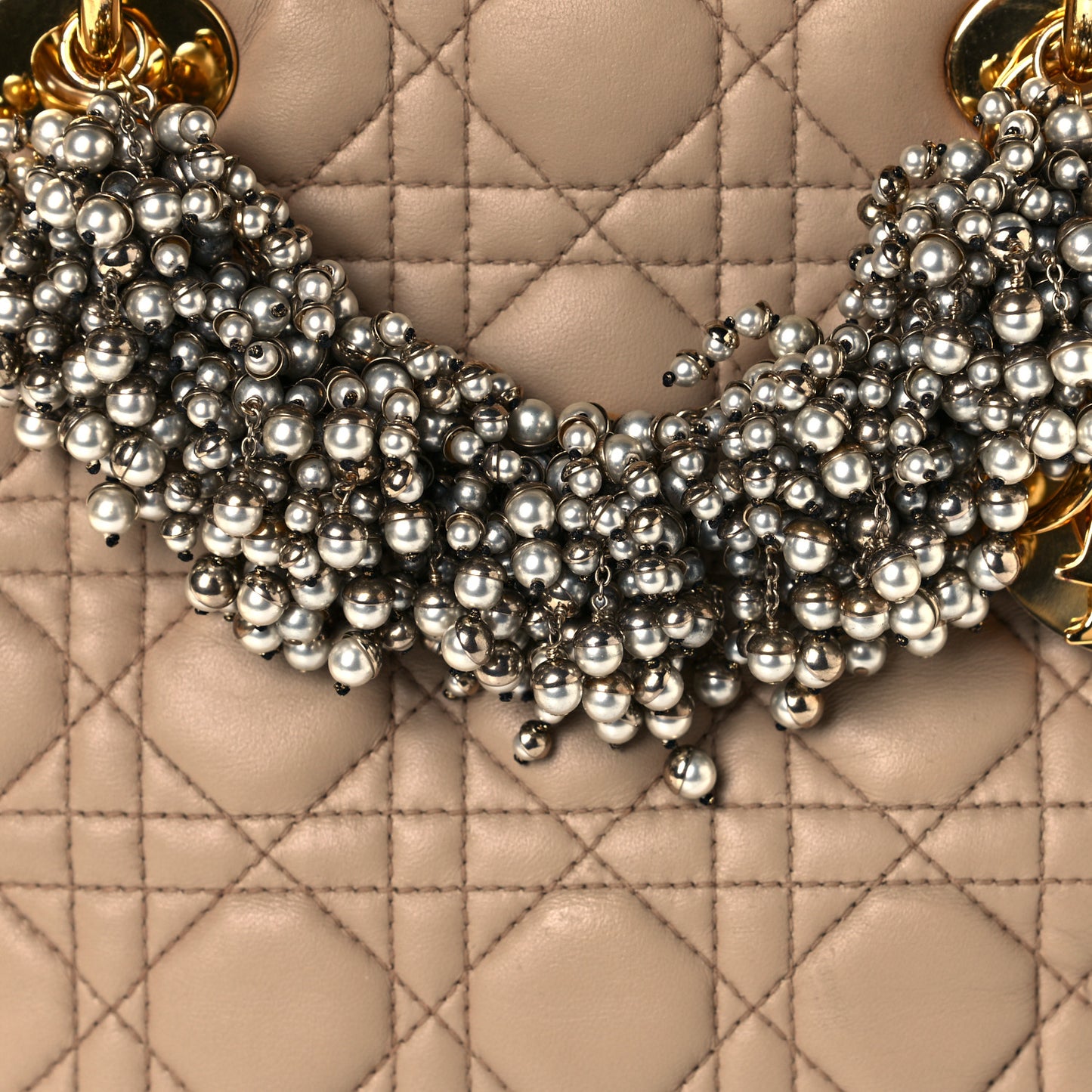 Lambskin Cannage Medium Pearl Lady Dior Beige