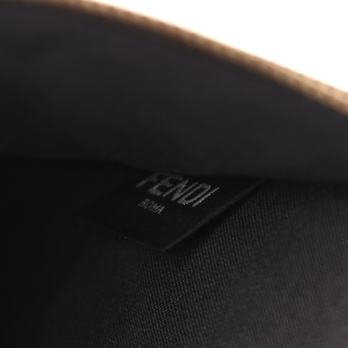 Vitello King Logo Embossed Medium Flat Pouch Cuoio