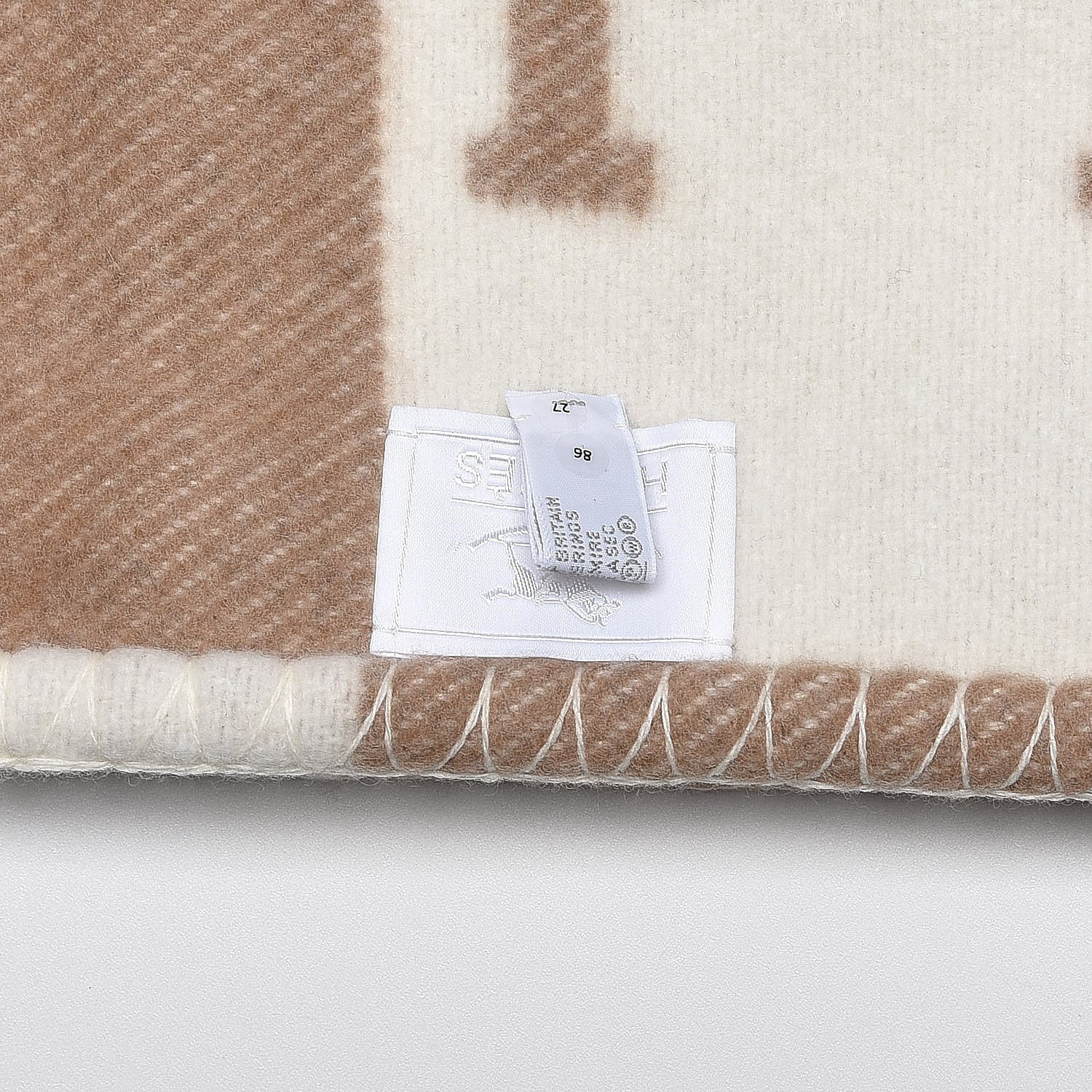 Hermes Wool Cashmere Avalon Baby Blanket Noisette Moyen White 5 of 5