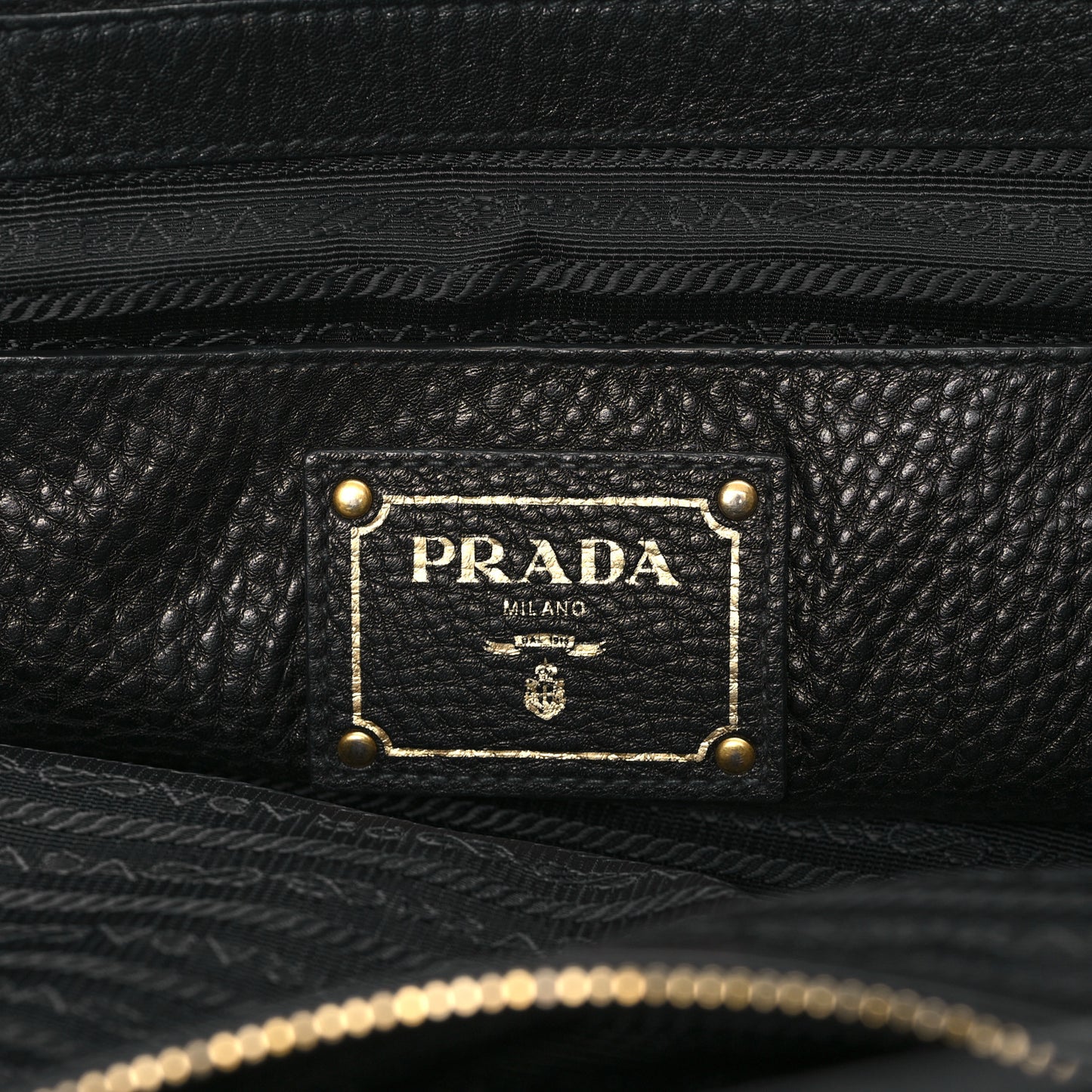 Vitello Daino Shopping Tote Black