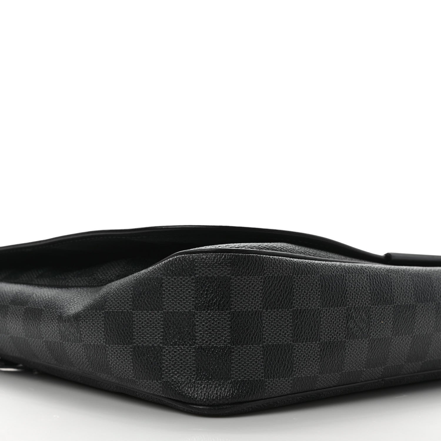 Louis Vuitton Damier Graphite Daniel MM 7 of 11